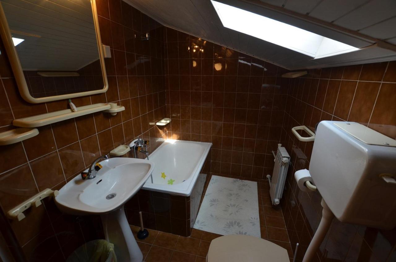 Brigita Apartments ロヴィニ エクステリア 写真