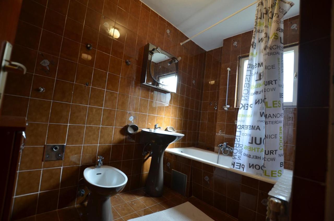 Brigita Apartments ロヴィニ エクステリア 写真