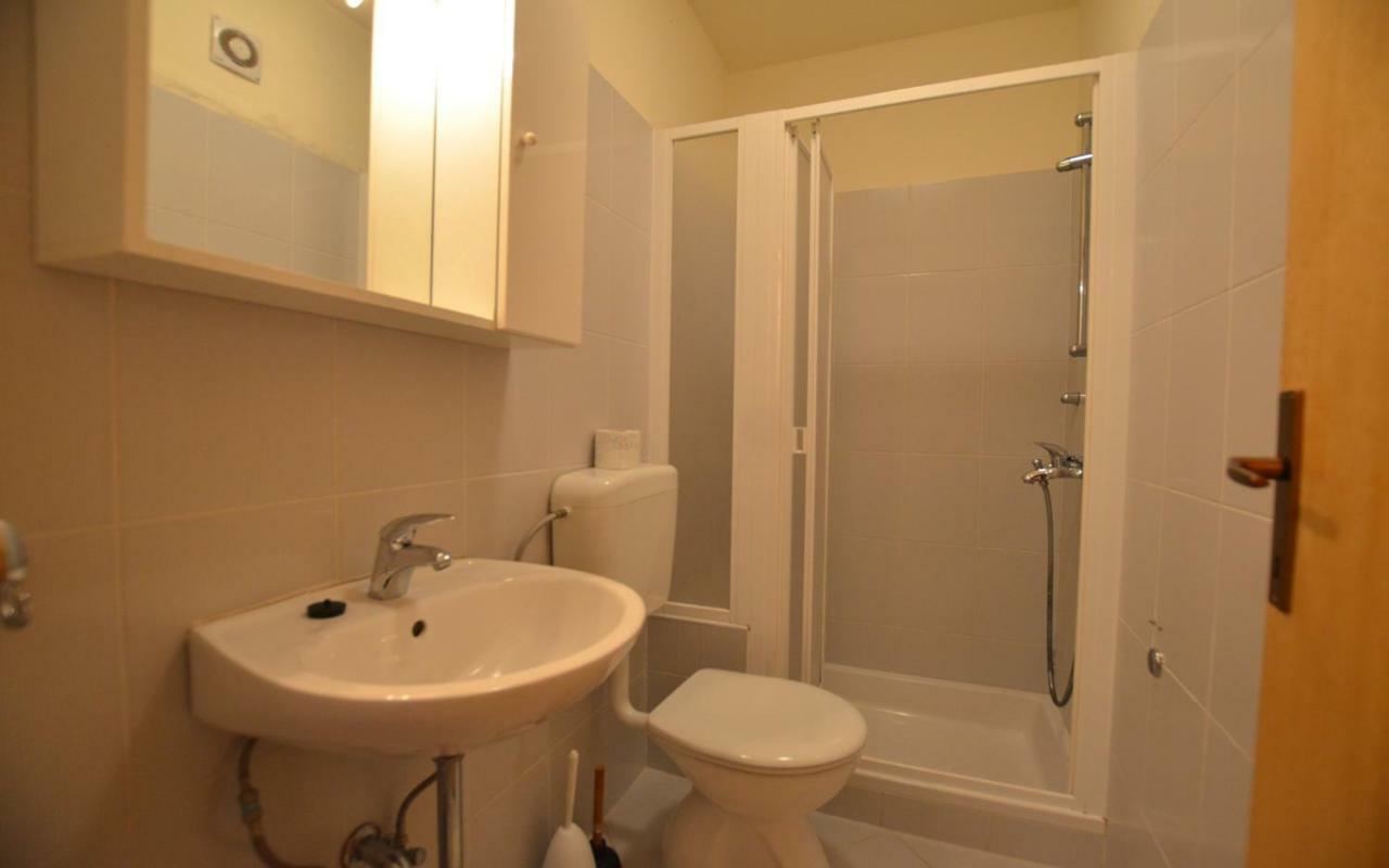 Brigita Apartments ロヴィニ エクステリア 写真